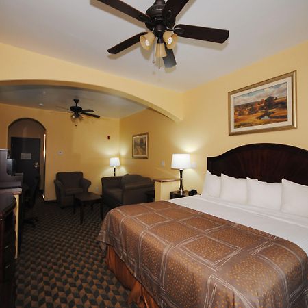 Best Western Plus Manvel Exterior photo