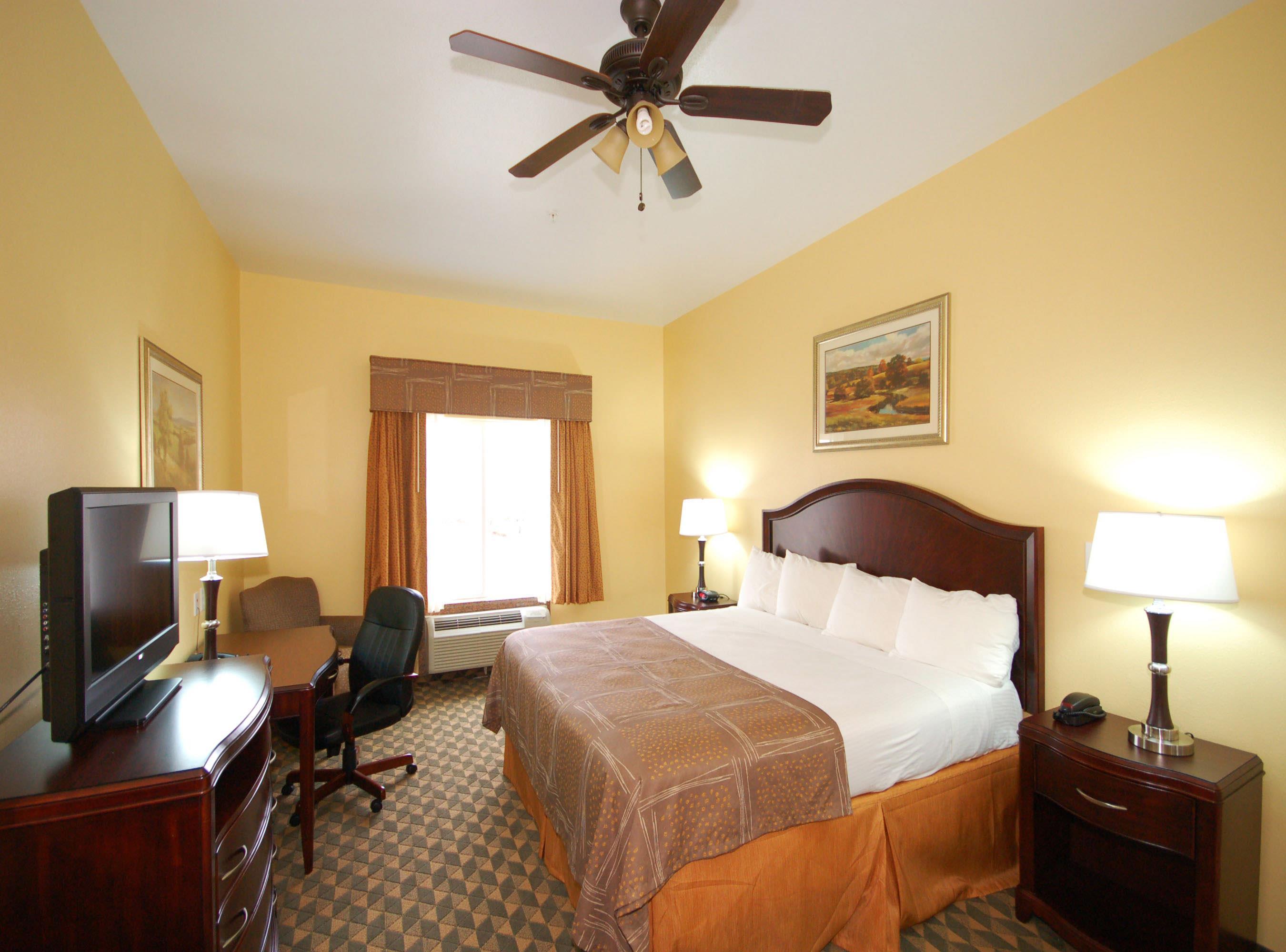 Best Western Plus Manvel Room photo
